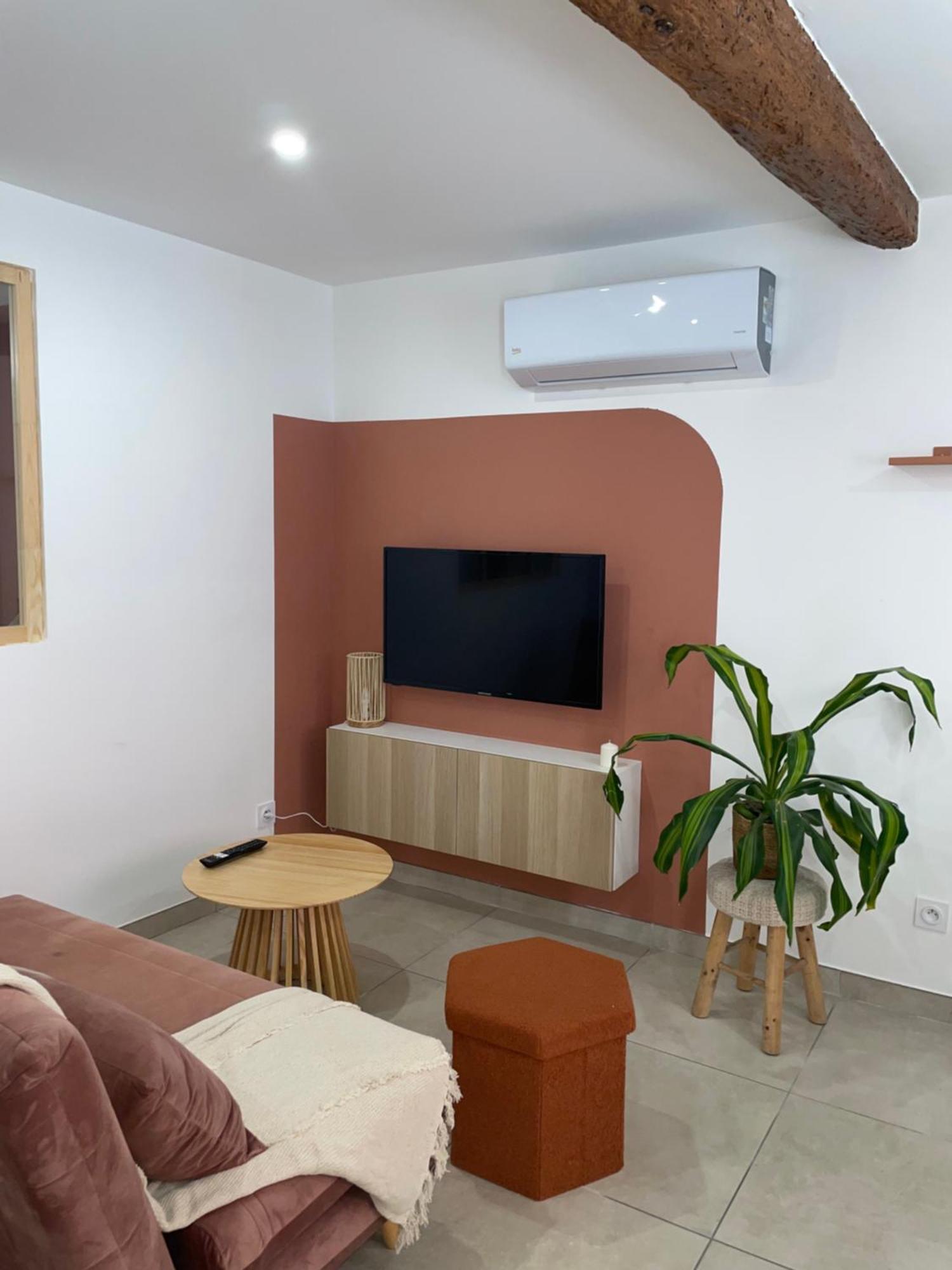 Entre Tendance Et Authenticite - La Voute Nimes Ngoại thất bức ảnh